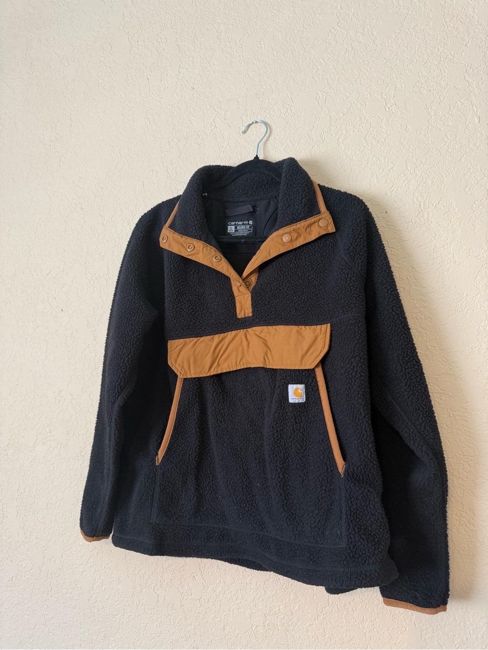 Adorable Sherpa Carhartt Sweater - Picture 1 of 7